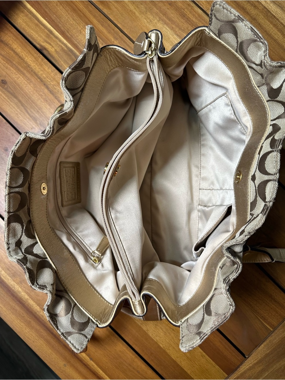 Coach Penelope Khaki/Tan Signature Jacquard Shoulder Bag F14692 - Picture 5 of 11